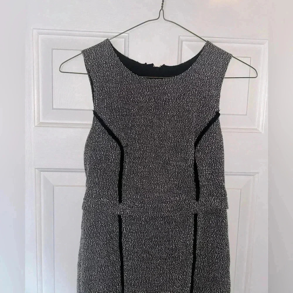NWT Banana Republic Gray & Black Convertible Jacquard Dress Size 2P - Picture 4 of 16